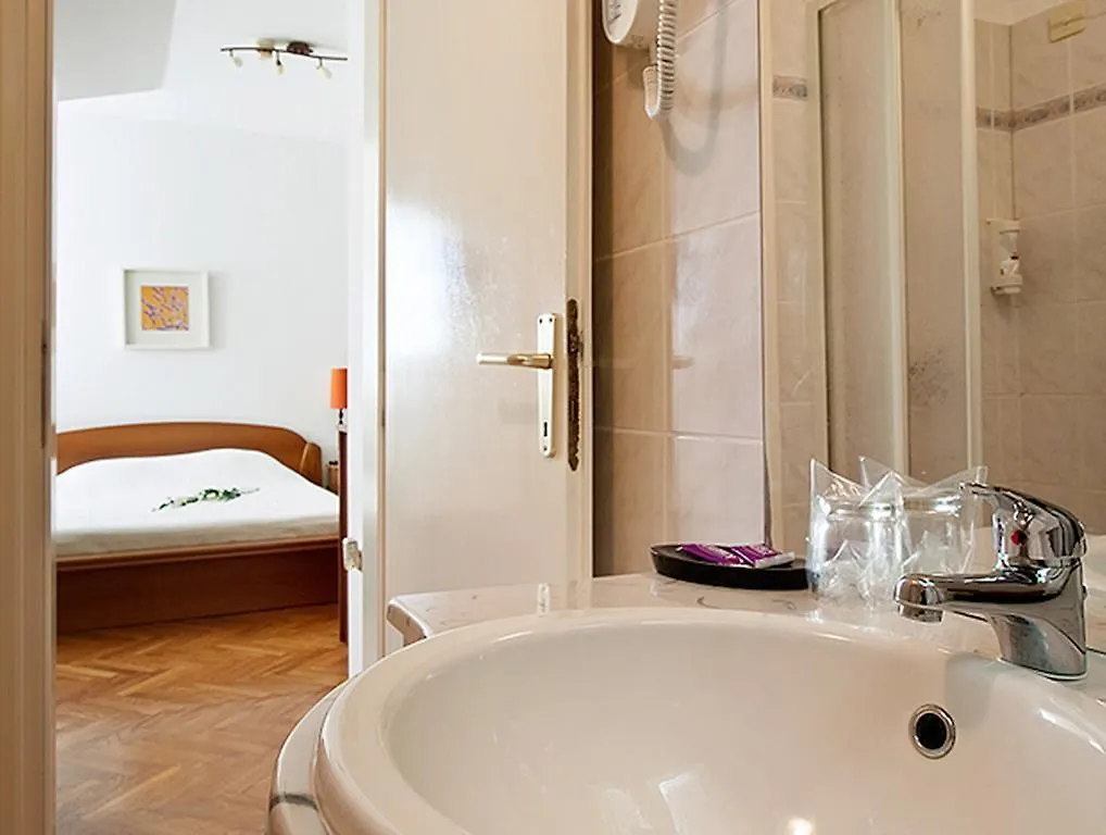 Guest house Kredo B&B Mali Losinj