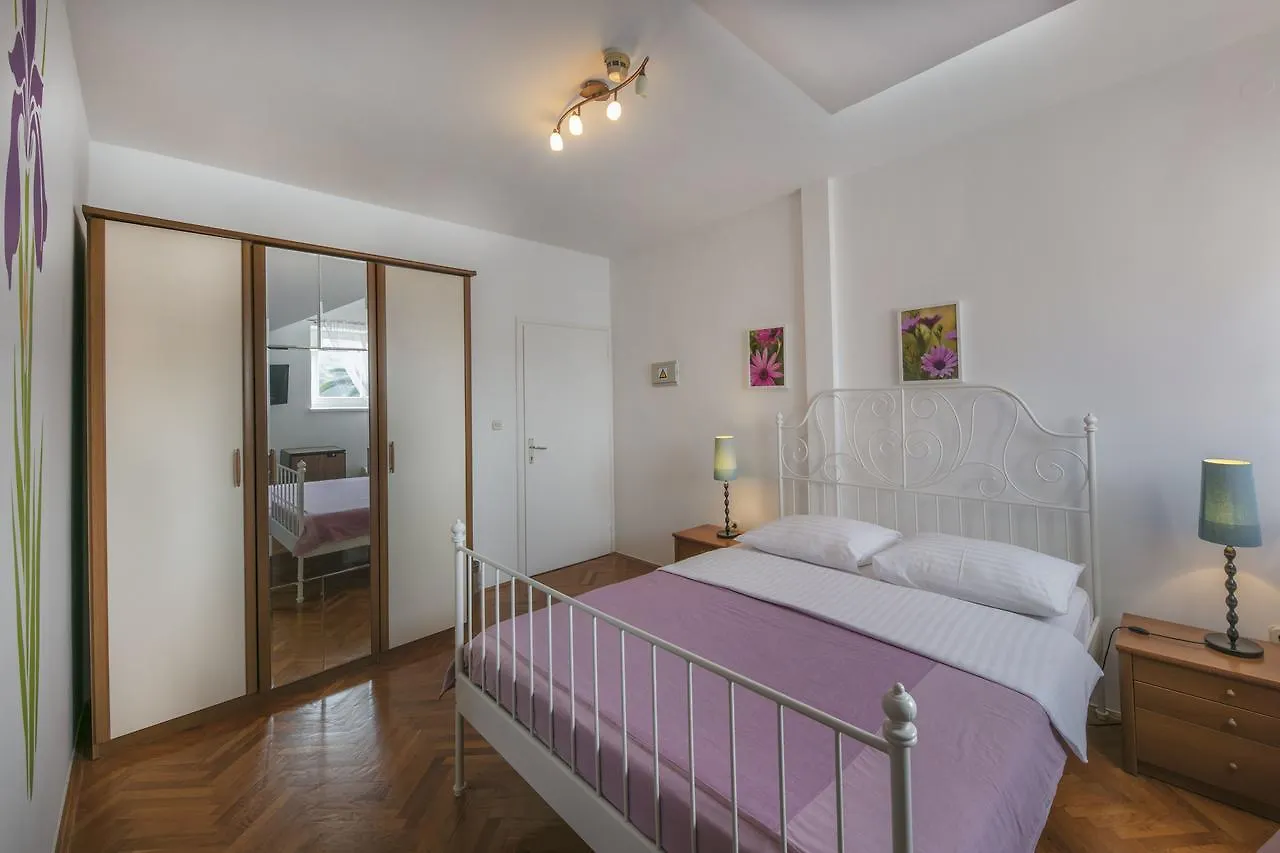 Kredo B&B Mali Losinj 4*,  Croatia