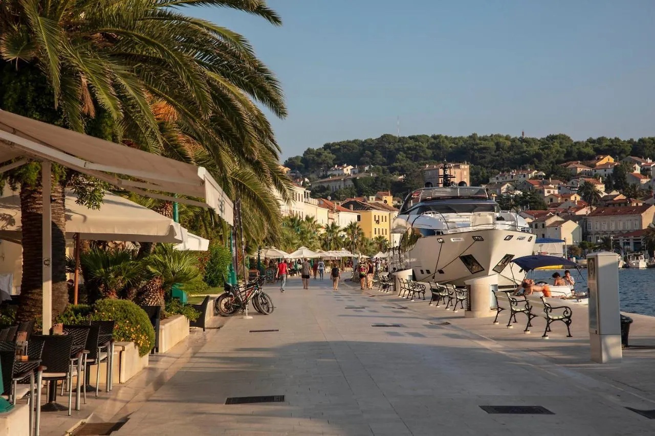 Kredo B&B Mali Losinj 4*,